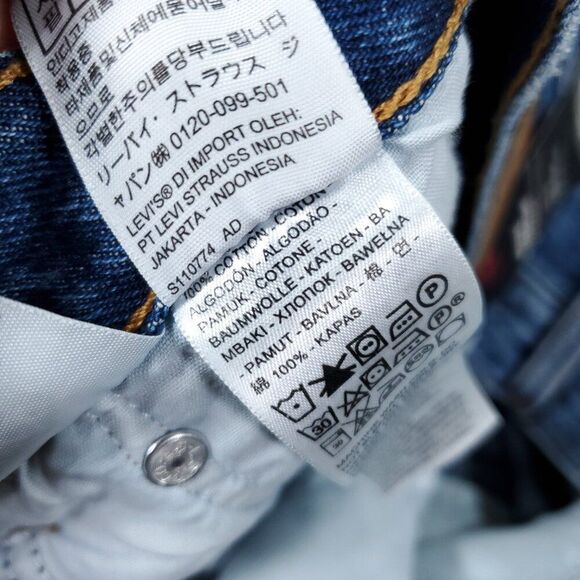 Levi's Premium Wedgie Straight Jeans Distressed Ripped Destroyed Blue Size 28x28 - Picture 8 of 12